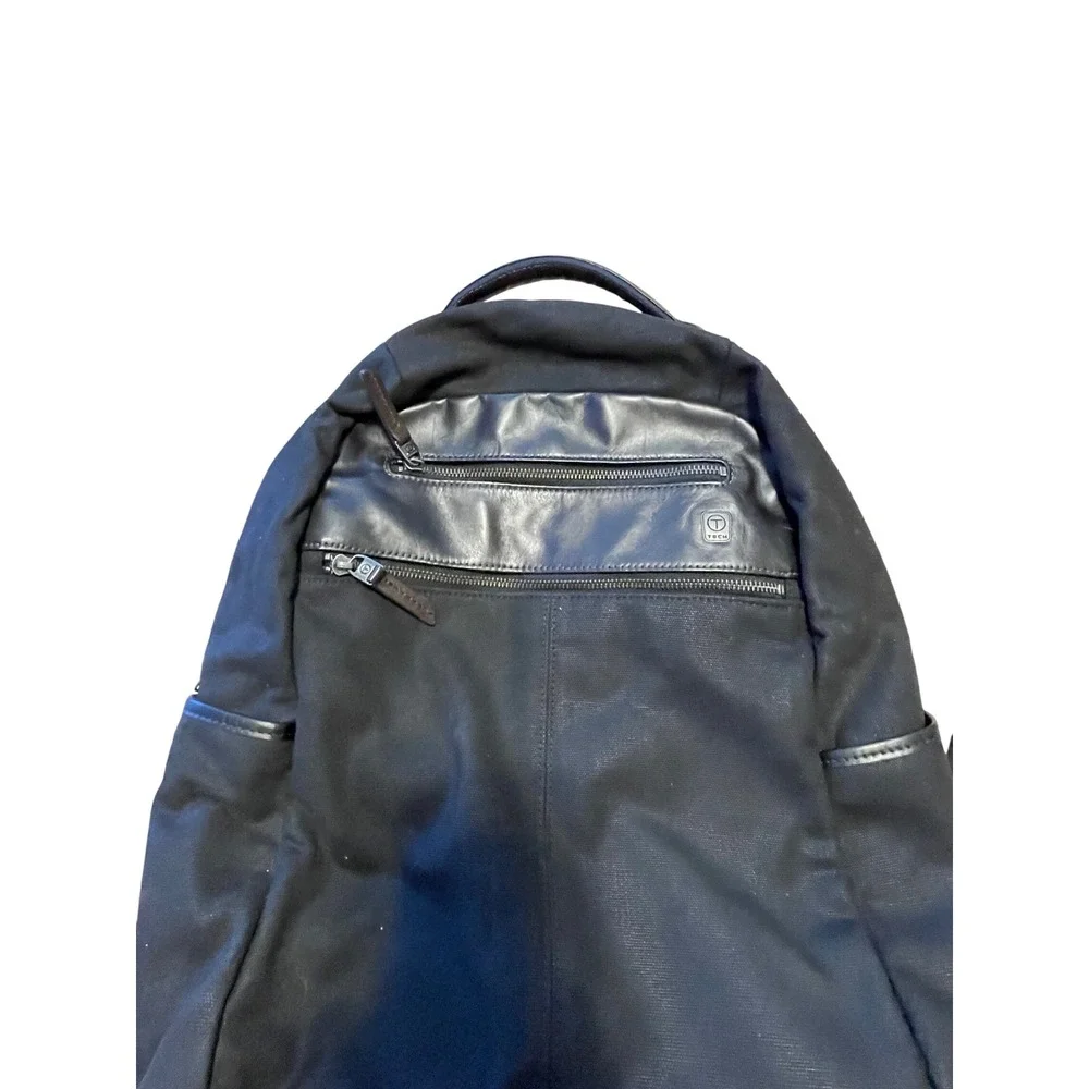 Tumi tech by
